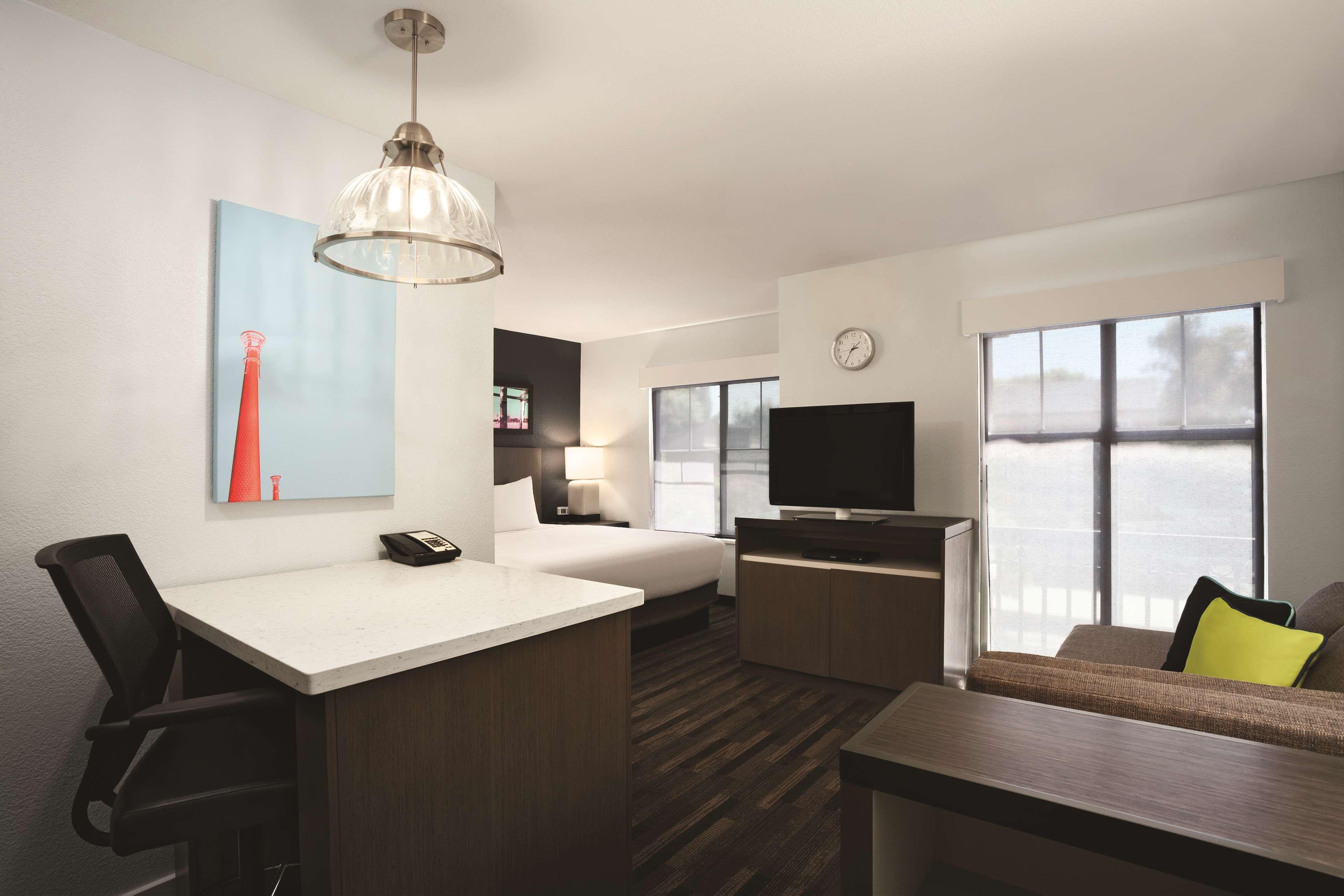 Отель Hyatt House Плезант-Хилл Экстерьер фото